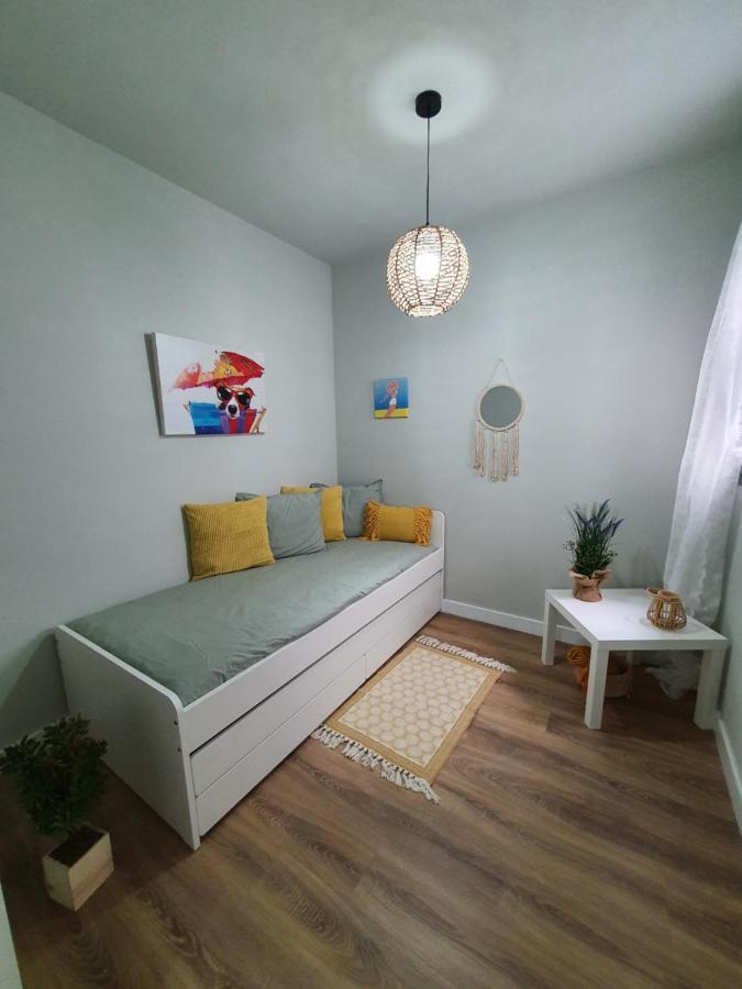 Las Palmas Center - Parking + Wifi Apartment Exterior photo